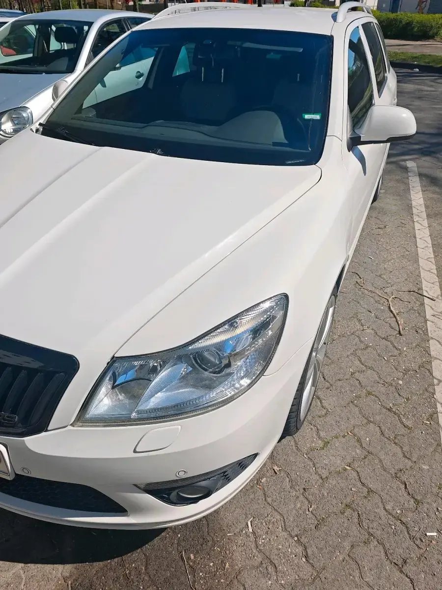 Gebraucht Skoda Octavia RS 200 PS (147 kW) 2011 Weiß Kombi