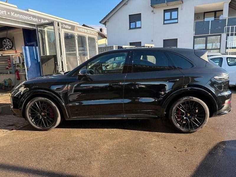 Gebraucht Porsche Cayenne 460 PS (338 kW) 2022 Schwarz SUV