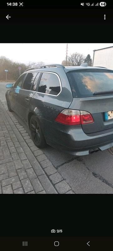 Gebraucht BMW 525 163 PS (119 kW) 2006 Grau Kombi