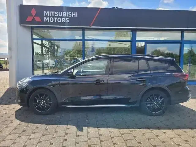 Gebraucht Ford Focus Active 155 PS (114 kW) 2022 Schwarz Kombi
