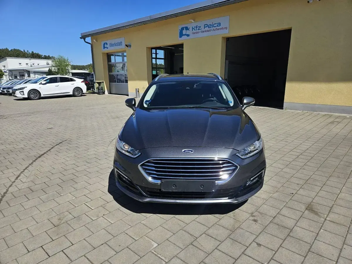 Gebraucht Ford Mondeo Titanium 150 PS (110 kW) 2020 Grau Kombi