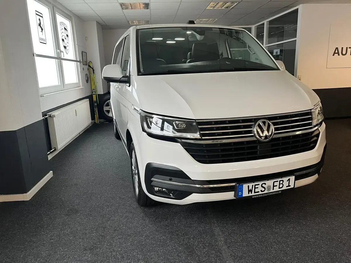 Gebraucht VW Multivan S 150 PS (110 kW) 2021 Candyweiss Van / Kleinbus