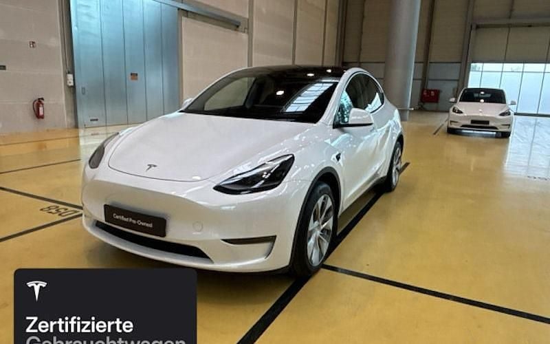 Weiß Gebraucht 2021 Tesla Model Y SUV | 37.800 € (Fairer Preis) - Bild 1/4