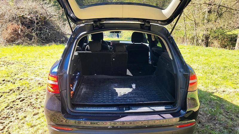 Gebraucht Mercedes GLC250 206 PS (151 kW) 2016 Blau SUV