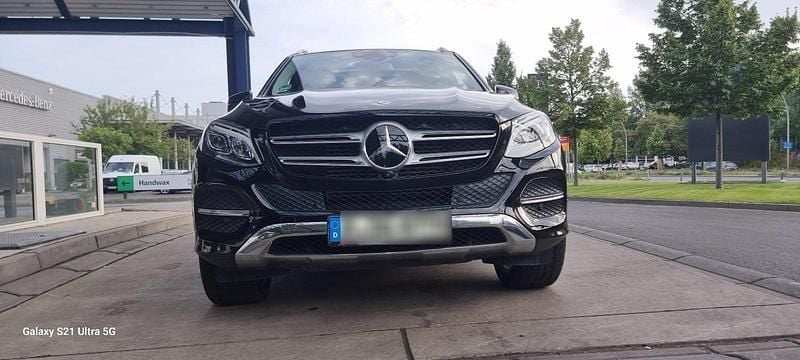 Gebraucht Mercedes GLE350 258 PS (189 kW) 2016 Schwarz SUV