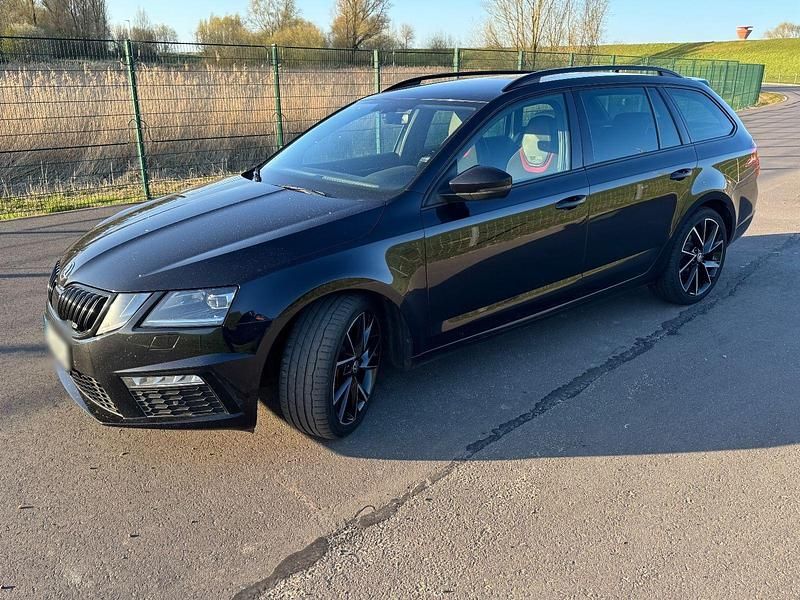 Gebraucht Skoda Octavia RS 184 PS (135 kW) 2020 Schwarz Kombi