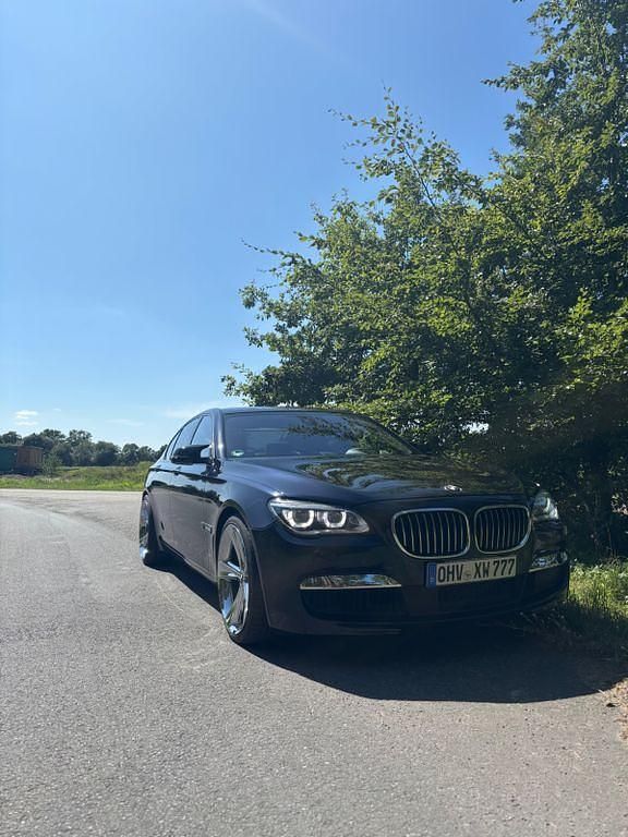 Gebraucht 2014 BMW 750 M Sport Limousine | 14.999 € (Superpreis) - Bild 1/4