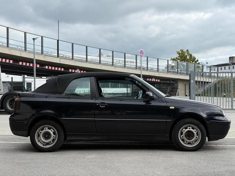 Schwarz Gebraucht 2000 VW Golf Cabriolet Cabrio | 400 € (Superpreis) - Bild 1/4