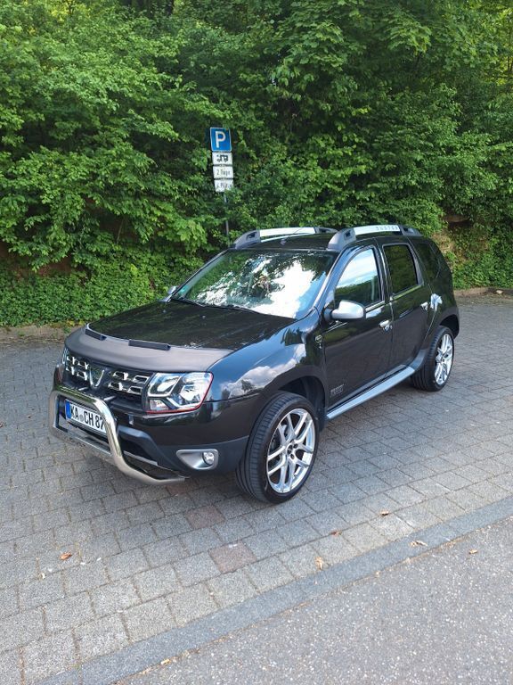 Schwarz Gebraucht 2016 Dacia Duster Prestige SUV | 10.700 € (Fairer Preis) - Bild 1/4