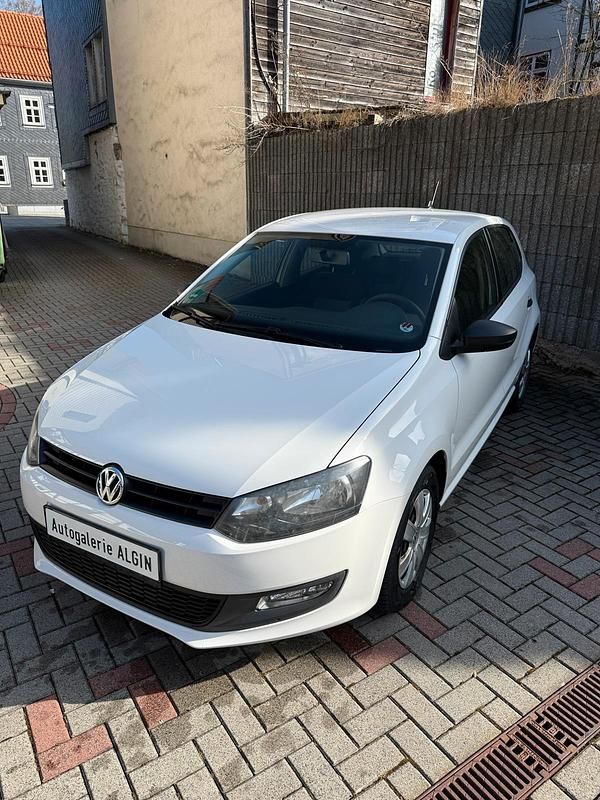 Gebraucht VW Polo Trendline 75 PS (55 kW) 2014 Weiß Kleinwagen