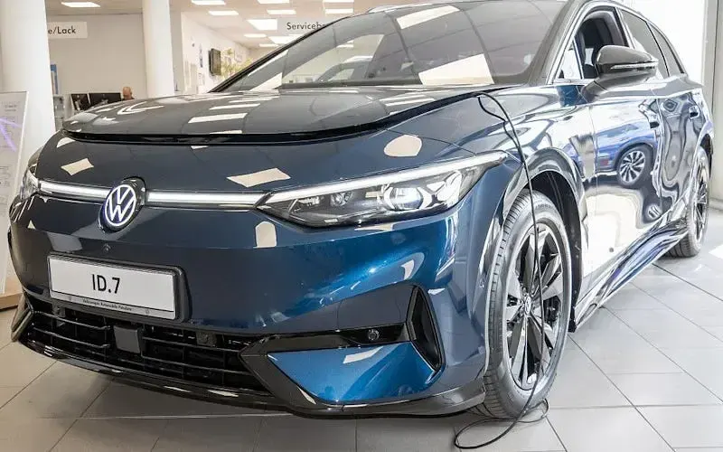 Neu VW ID.7 Pro 210 kW (286 PS) 2026 Blau Kombi