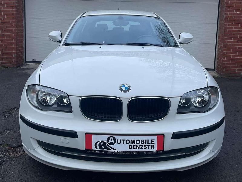Gebraucht BMW 116 Advantage 122 PS (89 kW) 2010 Weiß Kleinwagen
