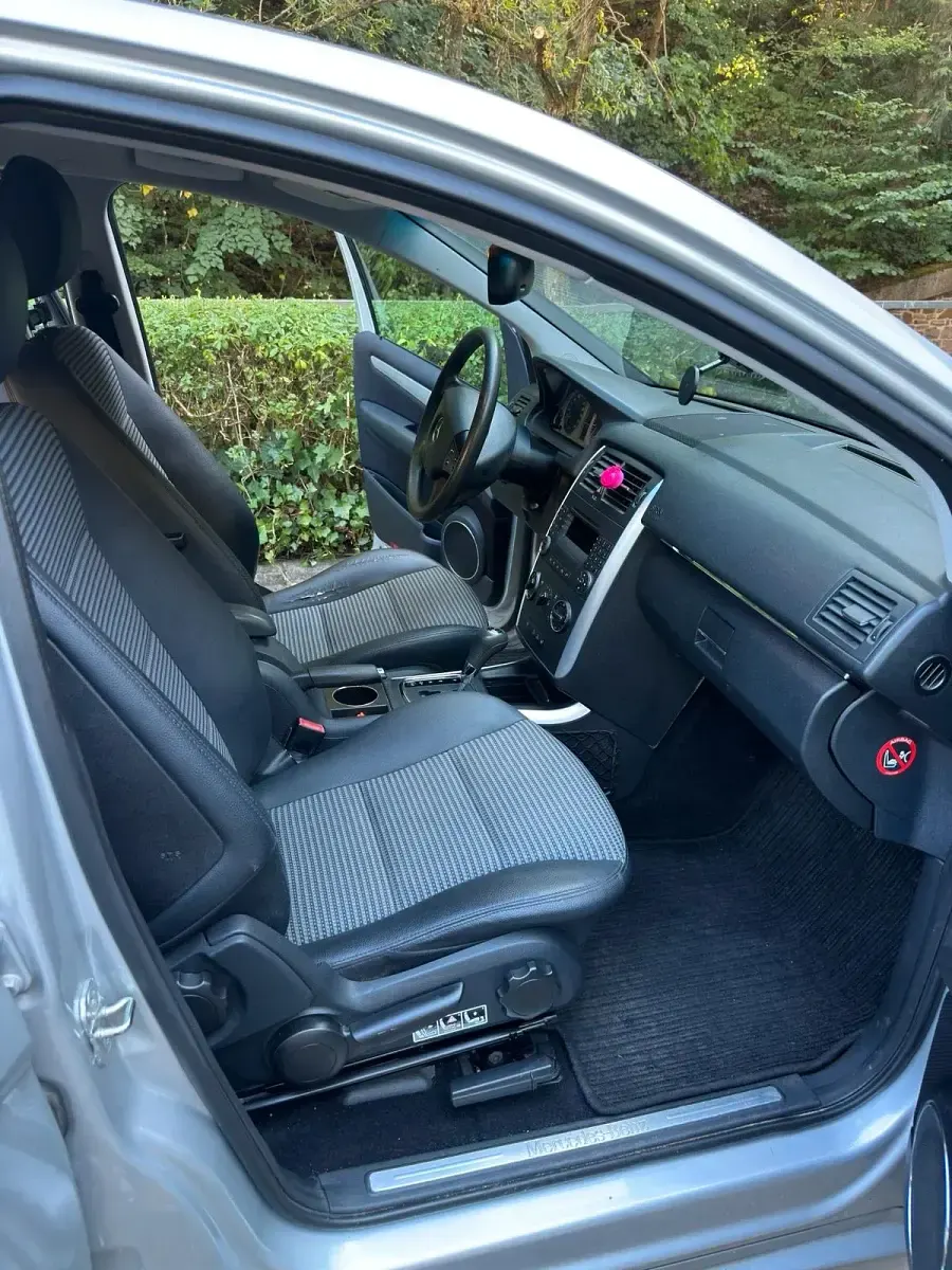 Gebraucht Mercedes B170 116 PS (85 kW) 2007 Silber Van / Kleinbus