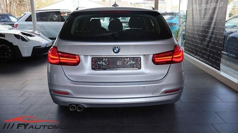 Gebraucht BMW 320 Advantage 163 PS (119 kW) 2018 Silber Kombi