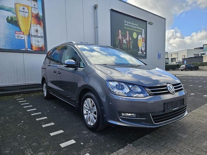 Gebraucht VW Sharan Highline 184 PS (135 kW) 2016 Grau Van / Kleinbus
