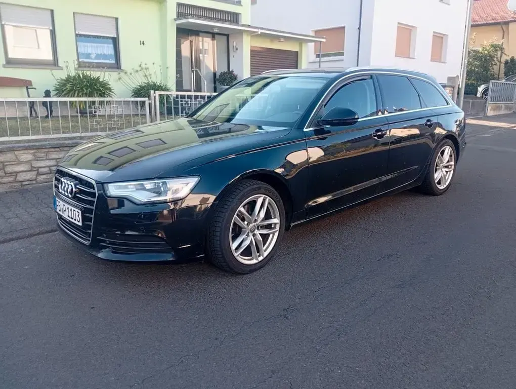 Gebraucht Audi A6 Sport 205 PS (150 kW) 2013 Schwarz Kombi