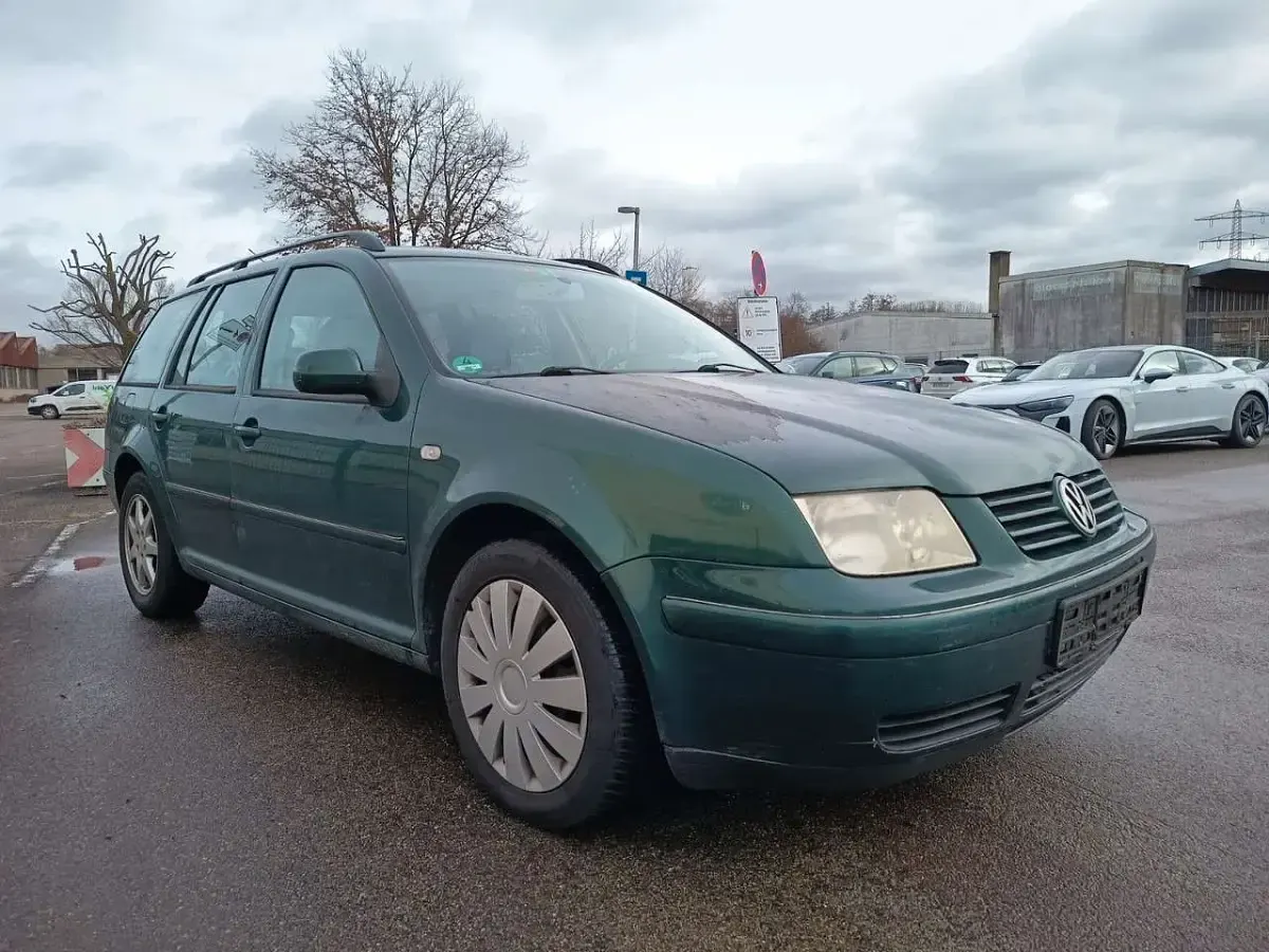 Second-hand VW Bora Basis 116 CP (85 kW) 2000 Verde Break