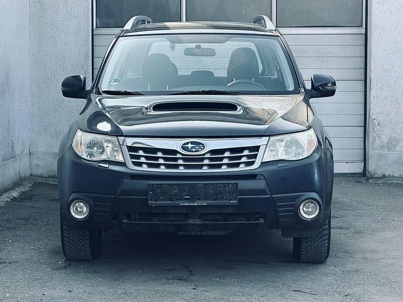 Gebraucht Subaru Forester 147 PS (108 kW) 2013 Grau SUV