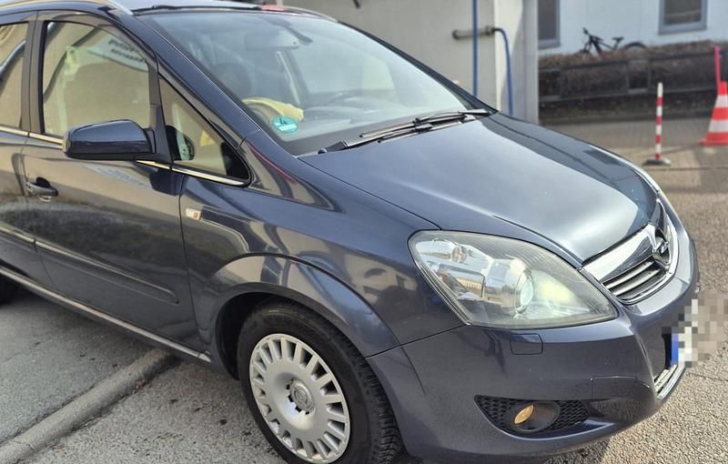 Gebraucht Opel Zafira 140 PS (102 kW) 2009 Grau Van / Kleinbus