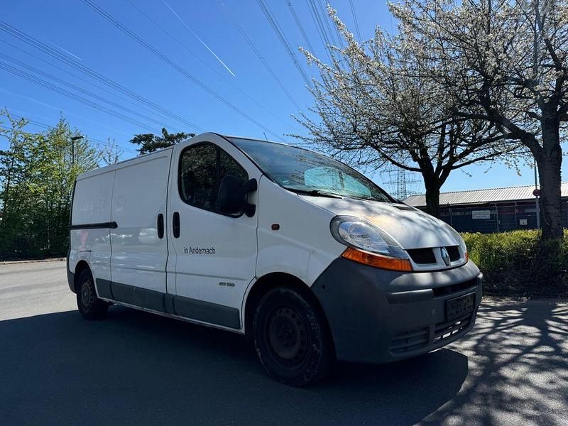 Gebraucht Renault Trafic 101 PS (74 kW) 2006 Weiß Van / Kleinbus