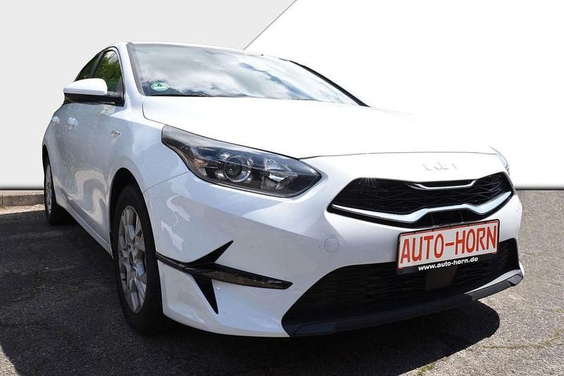 Gebraucht Kia Ceed Vision 140 PS (102 kW) 2025 Weiß Kleinwagen