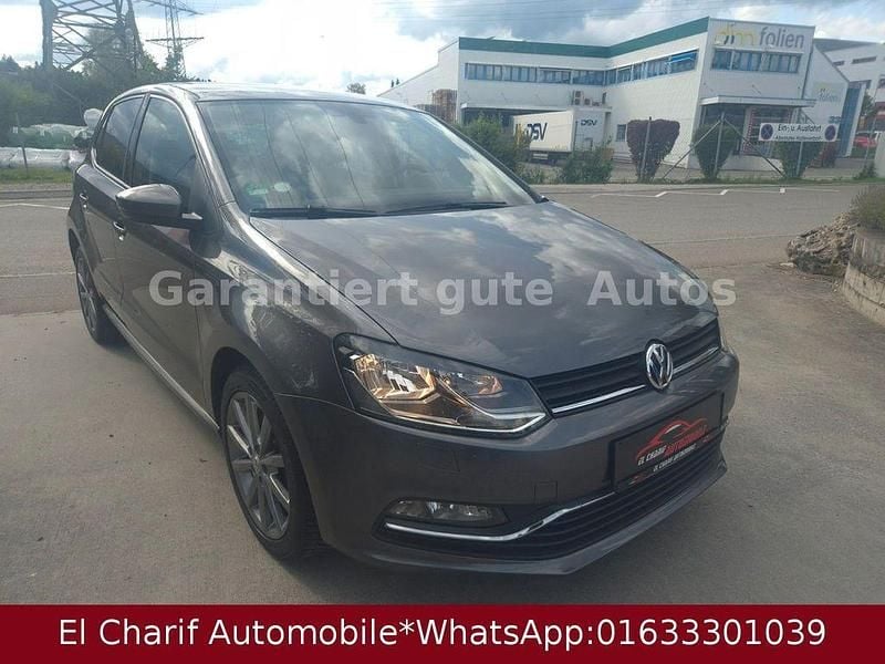 Grau Gebraucht 2017 VW Polo Beats Limousine | 9.900 € (Fairer Preis) - Bild 1/4