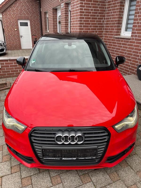 Rot Gebraucht 2011 Audi A1 Kleinwagen | 5.700 € (Fairer Preis) - Bild 1/4