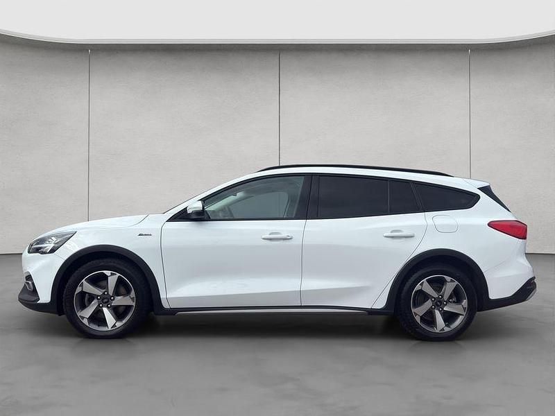 Gebraucht Ford Focus Active 125 PS (91 kW) 2022 Weiß Kombi