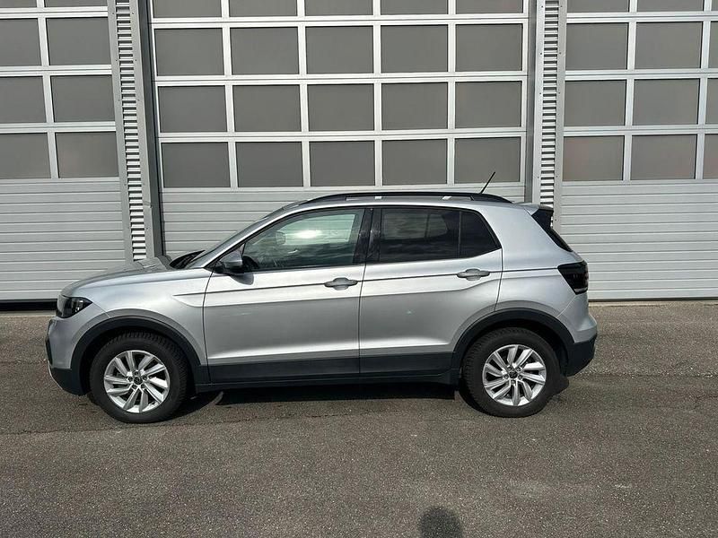 Gebraucht VW T-Cross Life 110 PS (80 kW) 2023 Reflexsilber metallic SUV