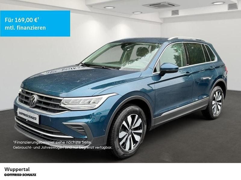 Blau Gebraucht 2024 VW Tiguan Move SUV | 31.990 € (Guter Preis) - Bild 1/4