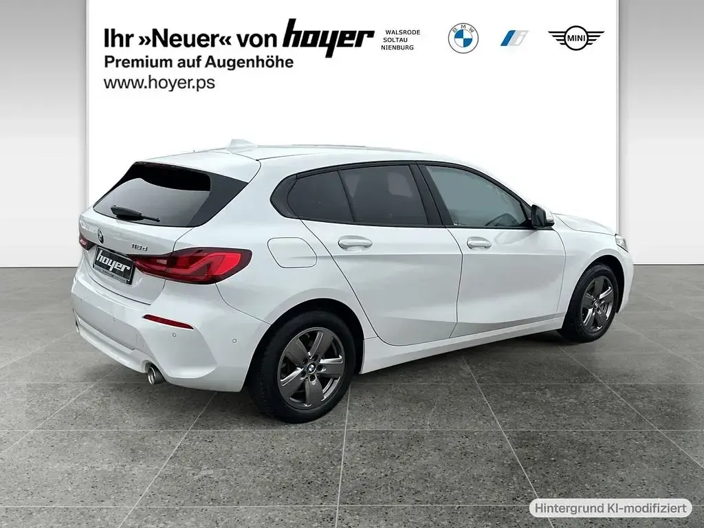 Gebraucht BMW 118 Advantage 150 PS (110 kW) 2022 Alpinweiß uni Kleinwagen