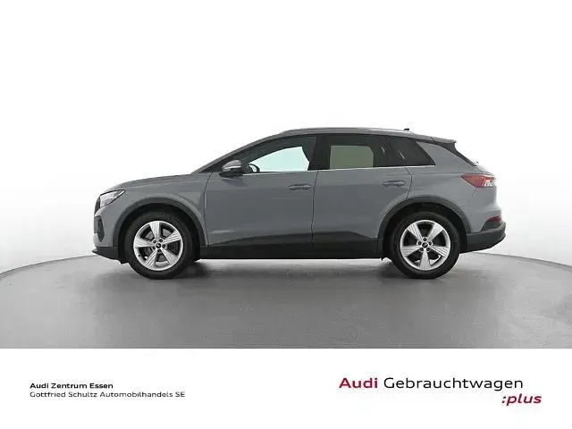 Gebraucht Audi Q4 e-tron Basis 150 kW (204 PS) 2023 Grau SUV