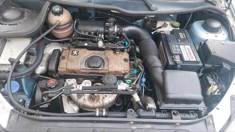 Blau Gebraucht 2003 Peugeot 206 Kleinwagen | 1.050 € - Bild 1/4