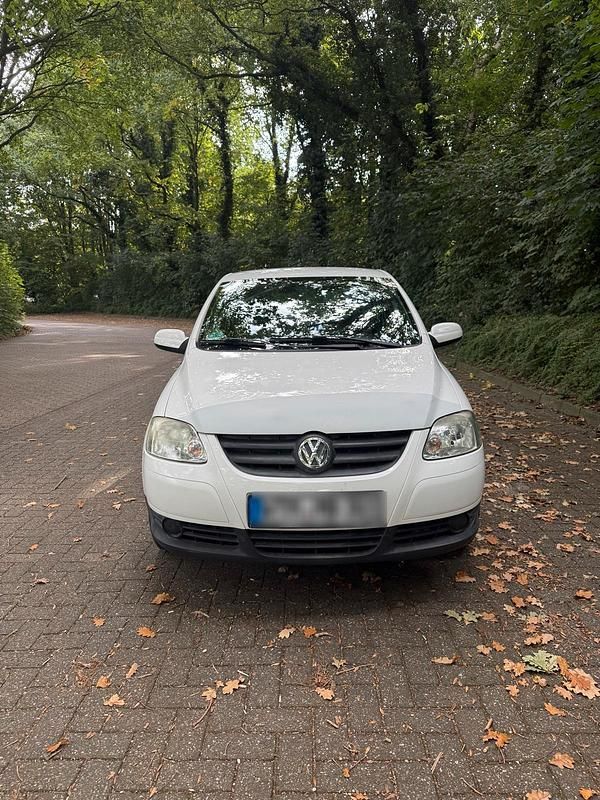 Gebraucht VW Fox 55 PS (40 kW) 2009 Weiß Kleinwagen