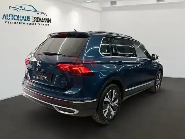 Second-hand VW Tiguan 150 CP (110 kW) 2023 Albastru SUV