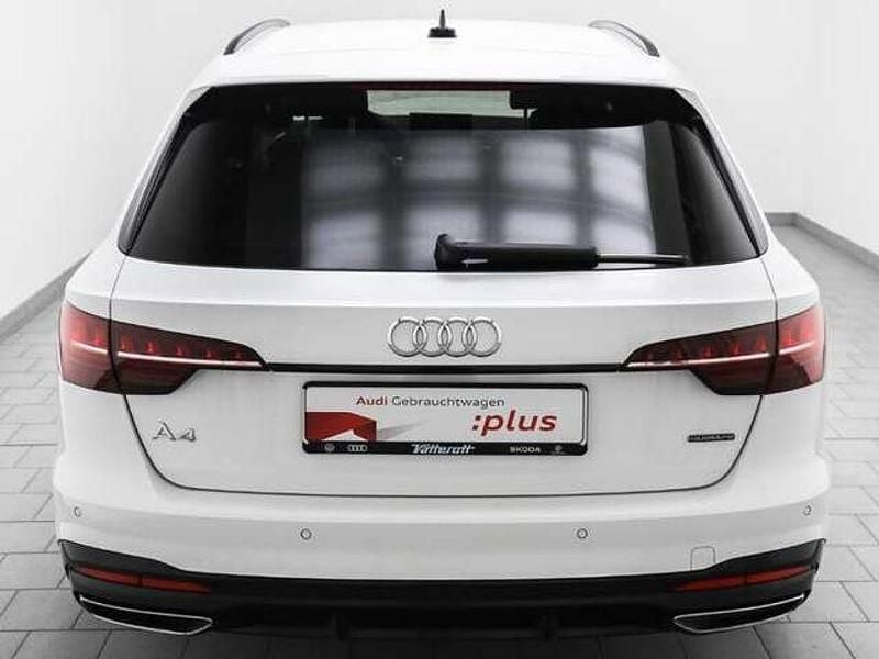 Second-hand Audi A4 S-Line 286 CP (210 kW) 2023 Alb Break