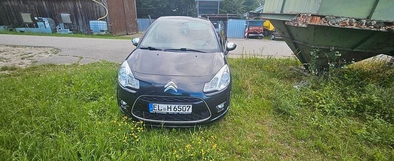 Schwarz Gebraucht 2012 Citroën C3 SELECTION Kleinwagen | 4.000 € (Guter Preis) - Bild 1/4