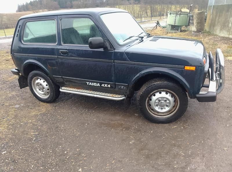 Gebraucht Lada Taiga 68 PS (50 kW) 2015 SUV