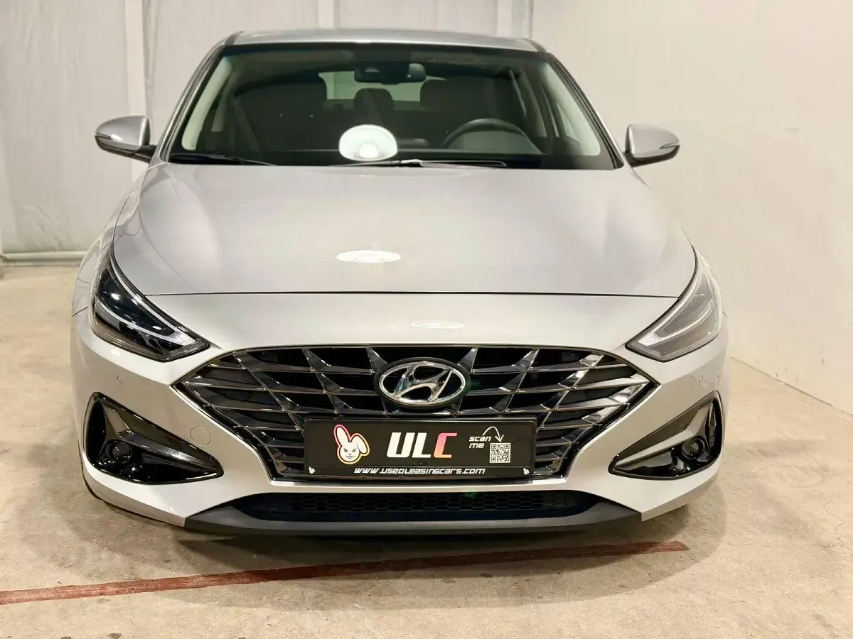Gebraucht Hyundai i30 120 PS (88 kW) 2024 Grau Limousine