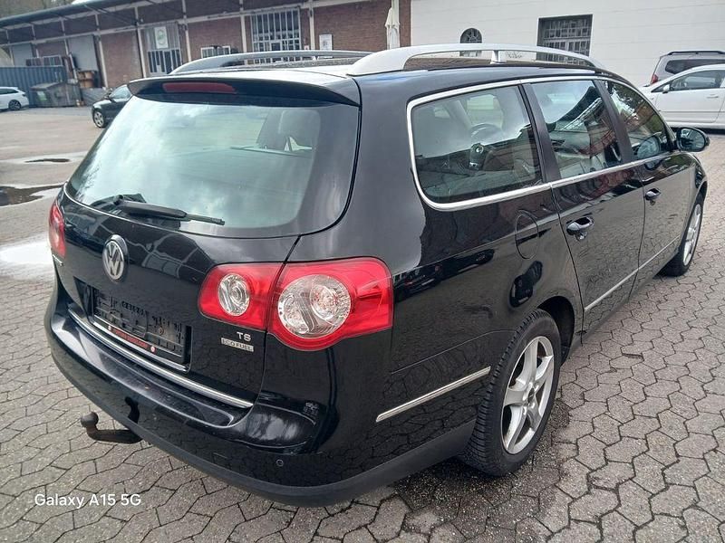 Gebraucht VW Passat Highline 150 PS (110 kW) 2010 Schwarz Kombi