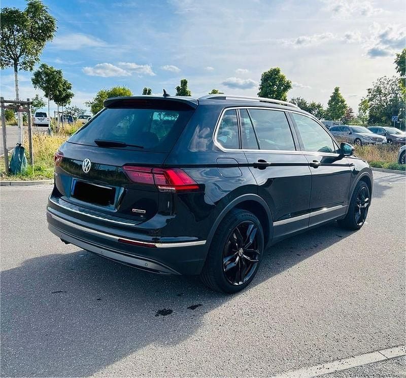Gebraucht VW Tiguan Highline 150 PS (110 kW) 2018 Schwarz SUV