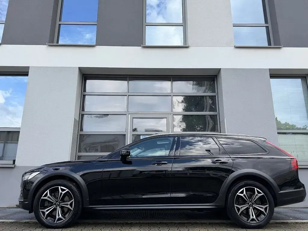 Gebraucht Volvo V90 CC Pro 197 PS (144 kW) 2021 Schwarz Kombi