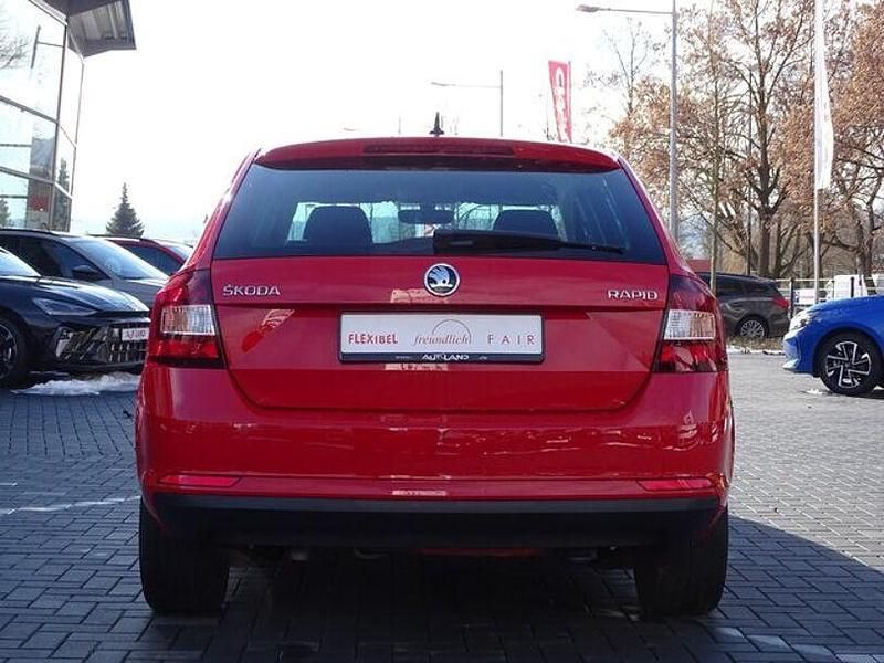 Gebraucht Skoda Rapid Drive 95 PS (69 kW) 2017 Rot Limousine