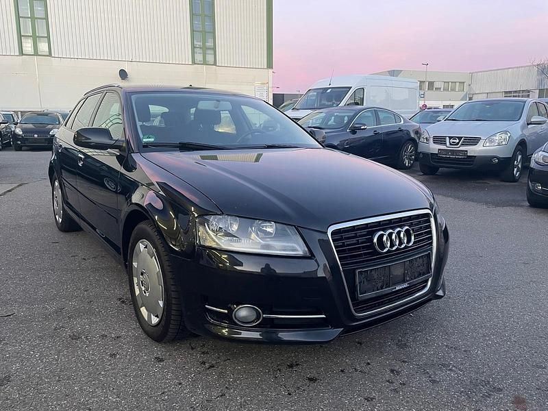 Schwarz Gebraucht 2012 Audi A3 Sportback Attraction Kleinwagen | 5.990 € (Guter Preis) - Bild 1/4