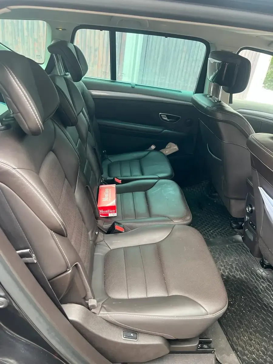 Usado Renault Espace 160 HP (117 kW) 2015 Preto Monovolume