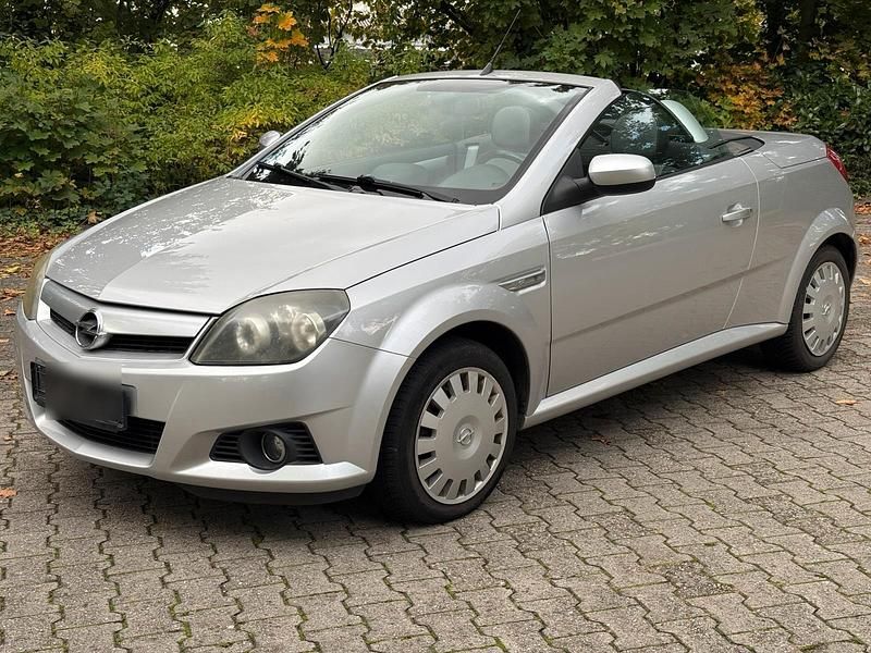 Silber Gebraucht 2005 Opel Tigra Cabrio | 1.999 € (Fairer Preis) - Bild 1/4