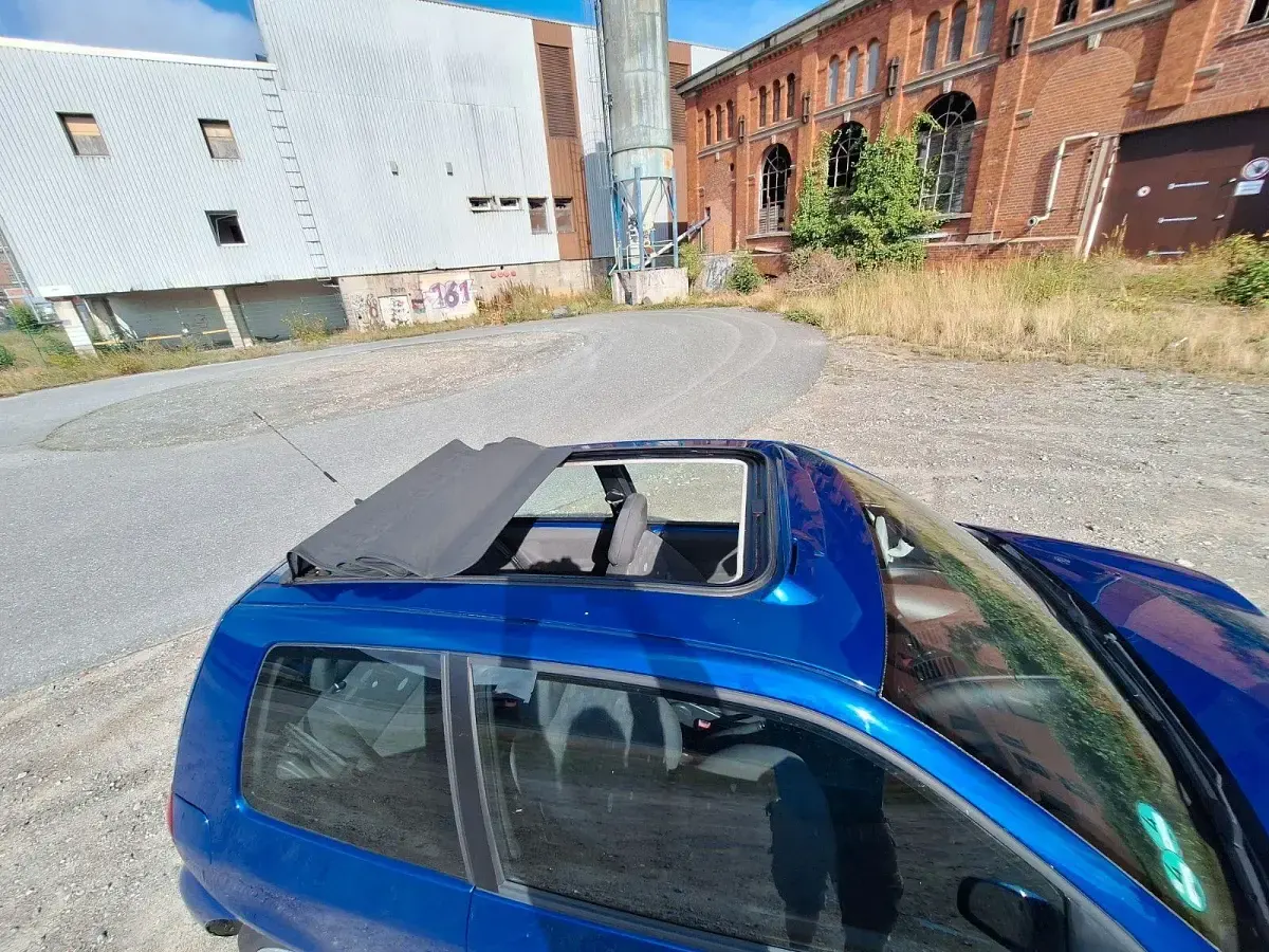 Gebraucht VW Lupo 75 PS (55 kW) 2005 Blau Kleinwagen