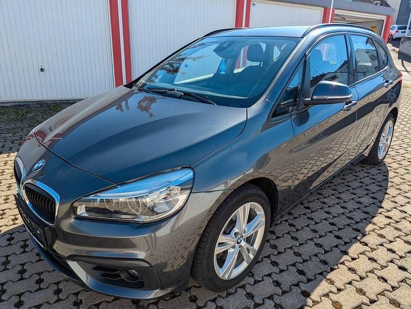Gebraucht BMW 218 Active Tourer Sport Line 136 PS (100 kW) 2015 Grau Van / Kleinbus