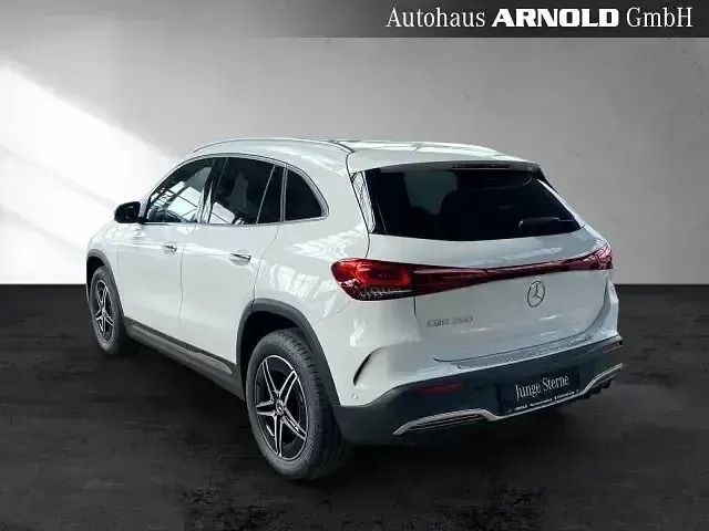 Gebraucht Mercedes EQA250 AMG 139 kW (190 PS) 2023 Polarweiß SUV
