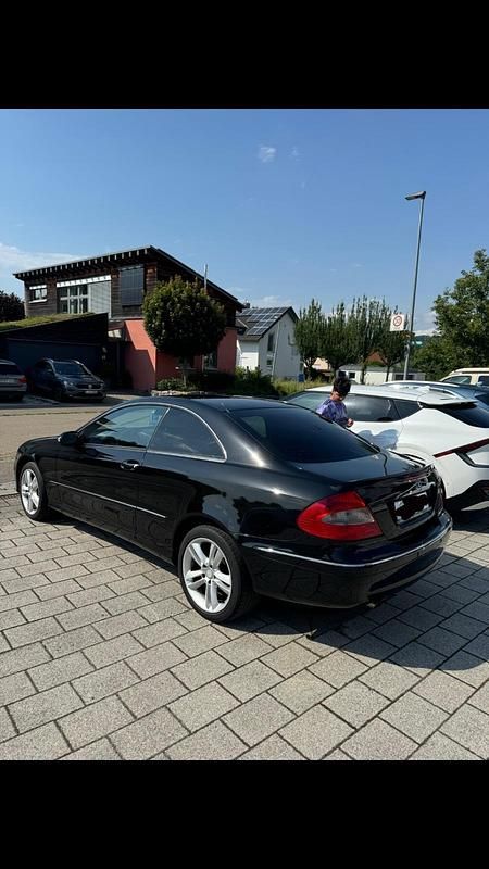 Schwarz Gebraucht 2005 Mercedes CLK200 Coupé | 1.500 € (Superpreis) - Bild 1/4